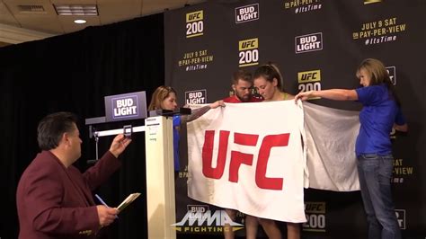 weigh in: MMA nude weigh in